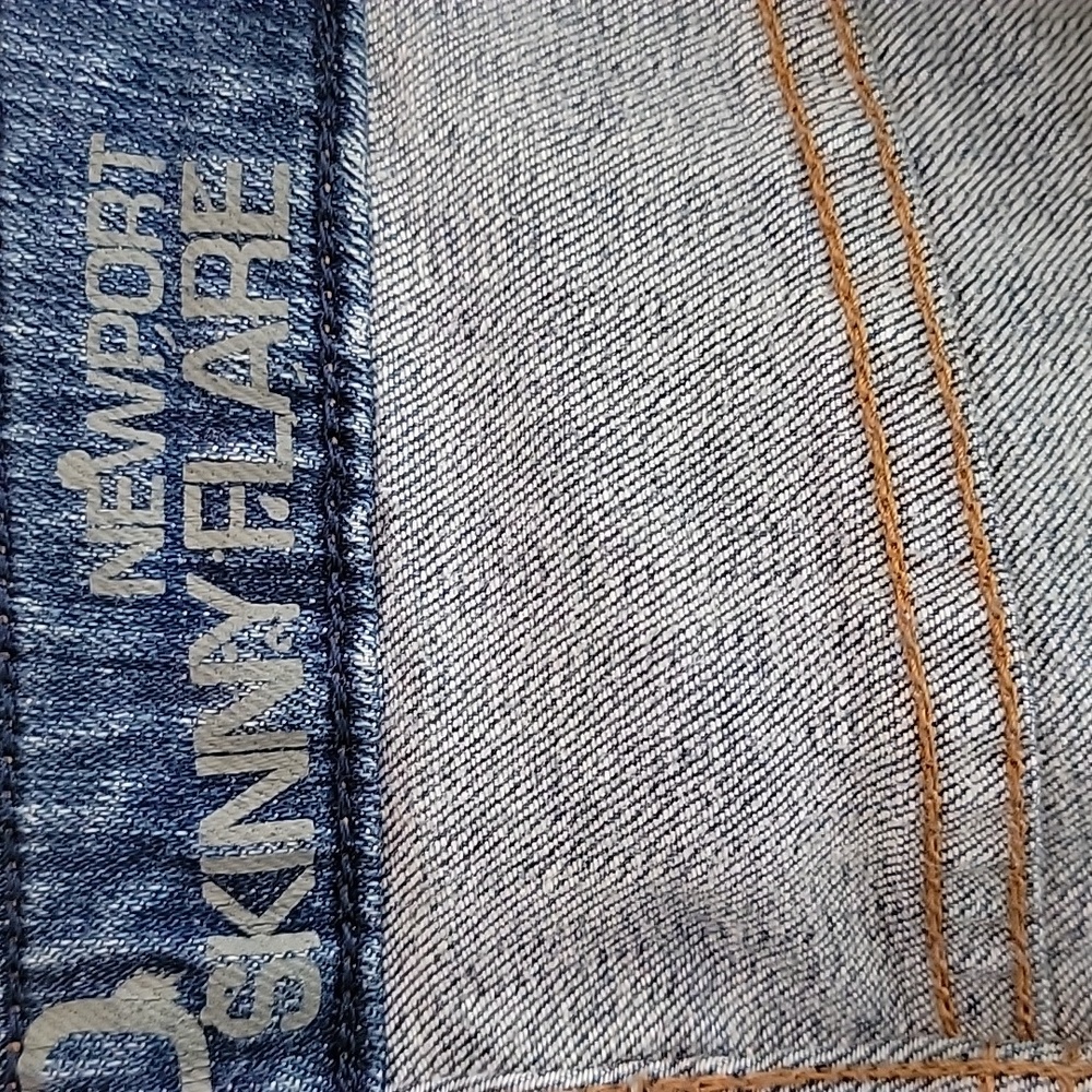 Jeans - Picture 6 of 9